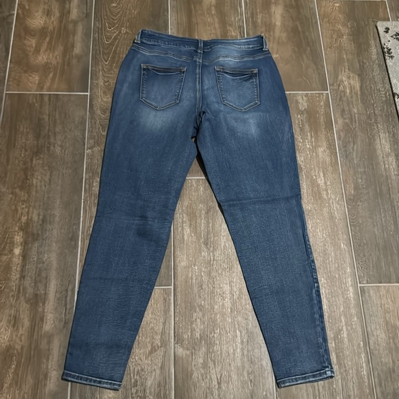 Maurices size large jeggings. EUC - Picture 6 of 6